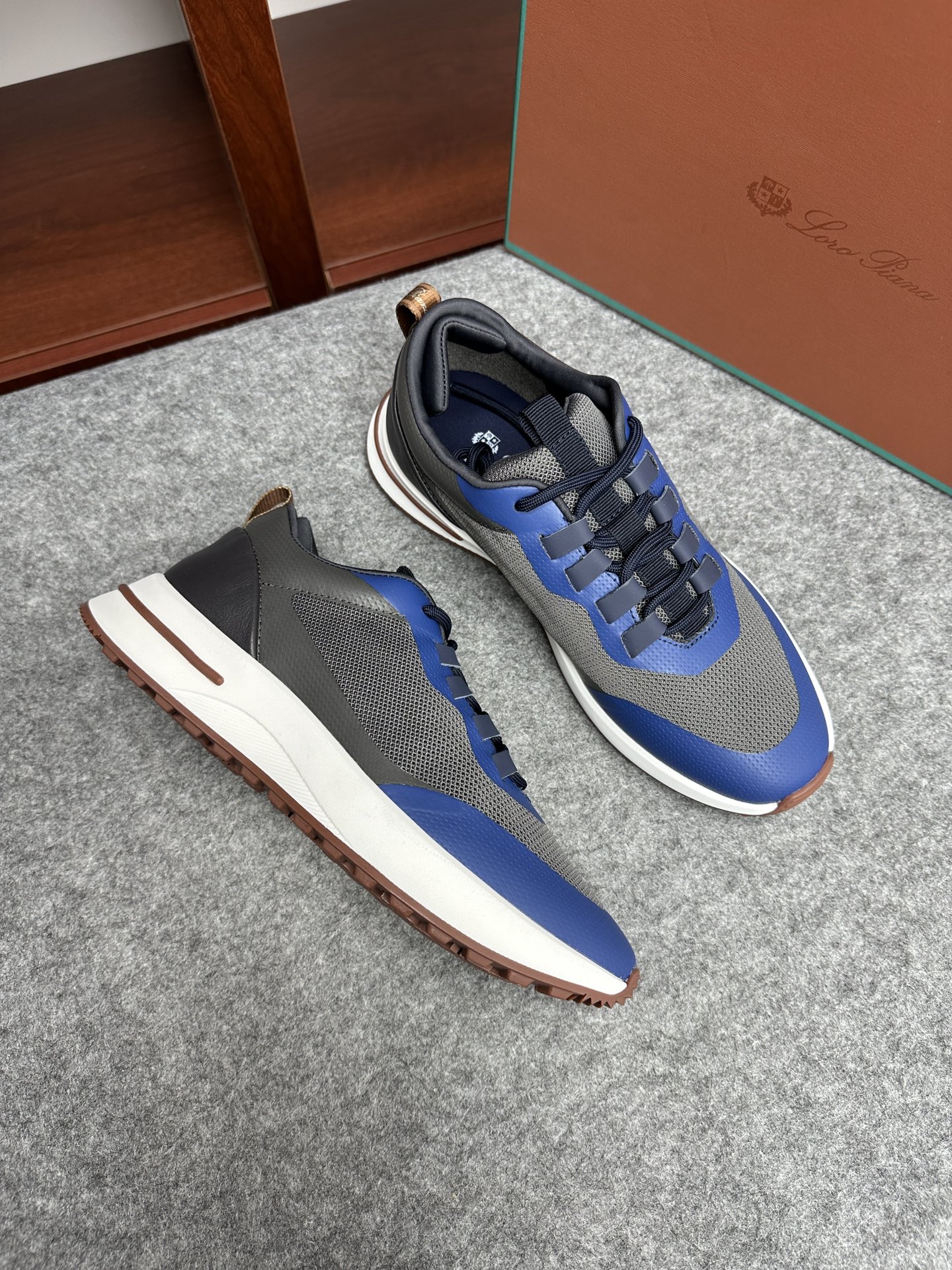 로로피아나 Loro Piana Week End Walk