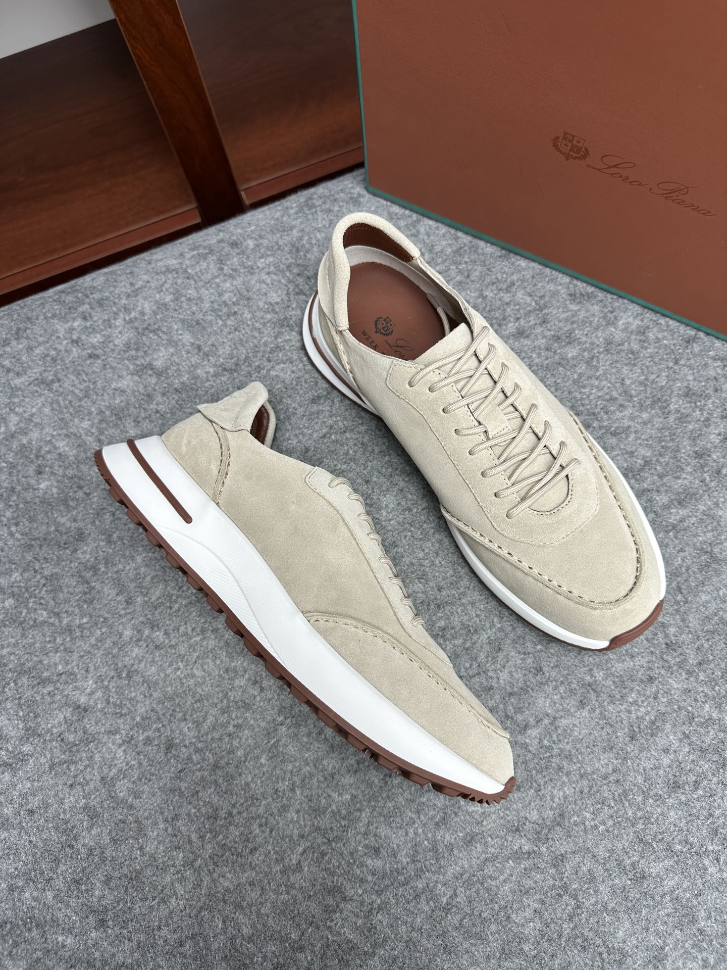 로로피아나 Loro Piana Week End Walk