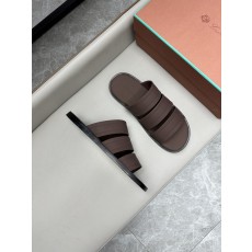 로로피아나 Loro Piana Naha