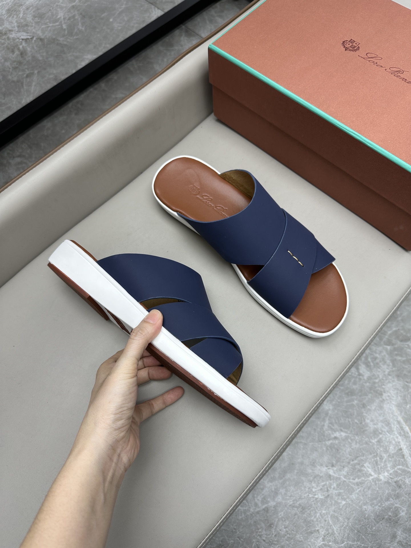 로로피아나 Loro Piana 슬리퍼