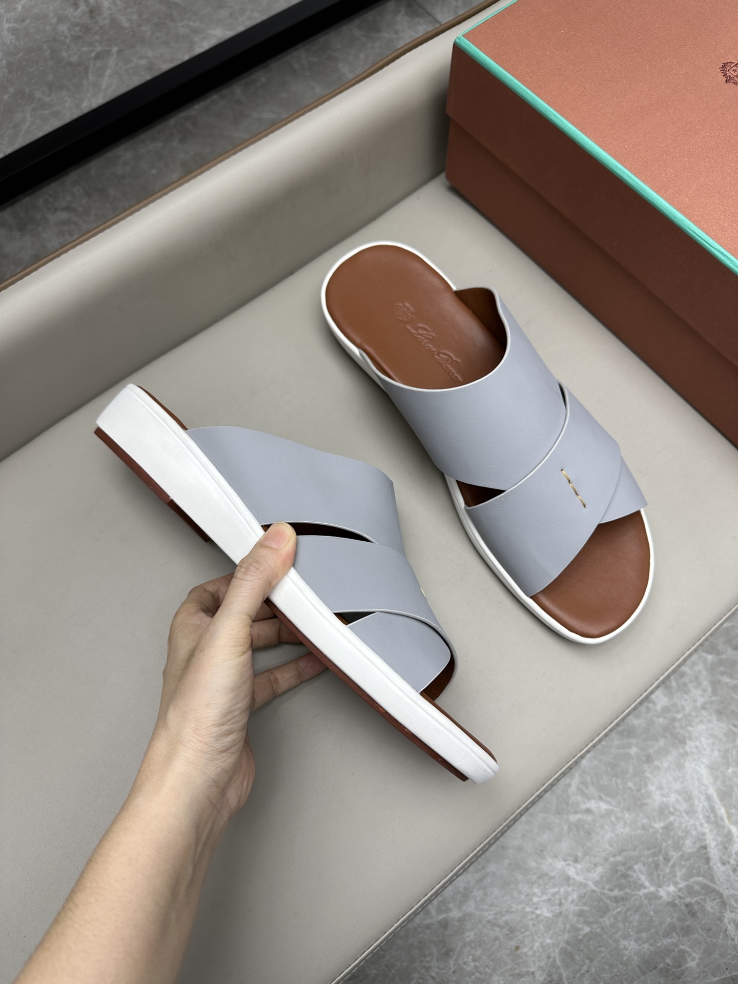 로로피아나 Loro Piana 슬리퍼