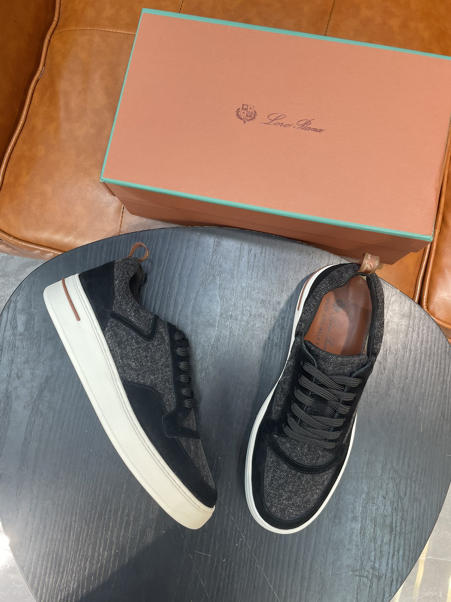 로로피아나 Loro Piana Newport Walk