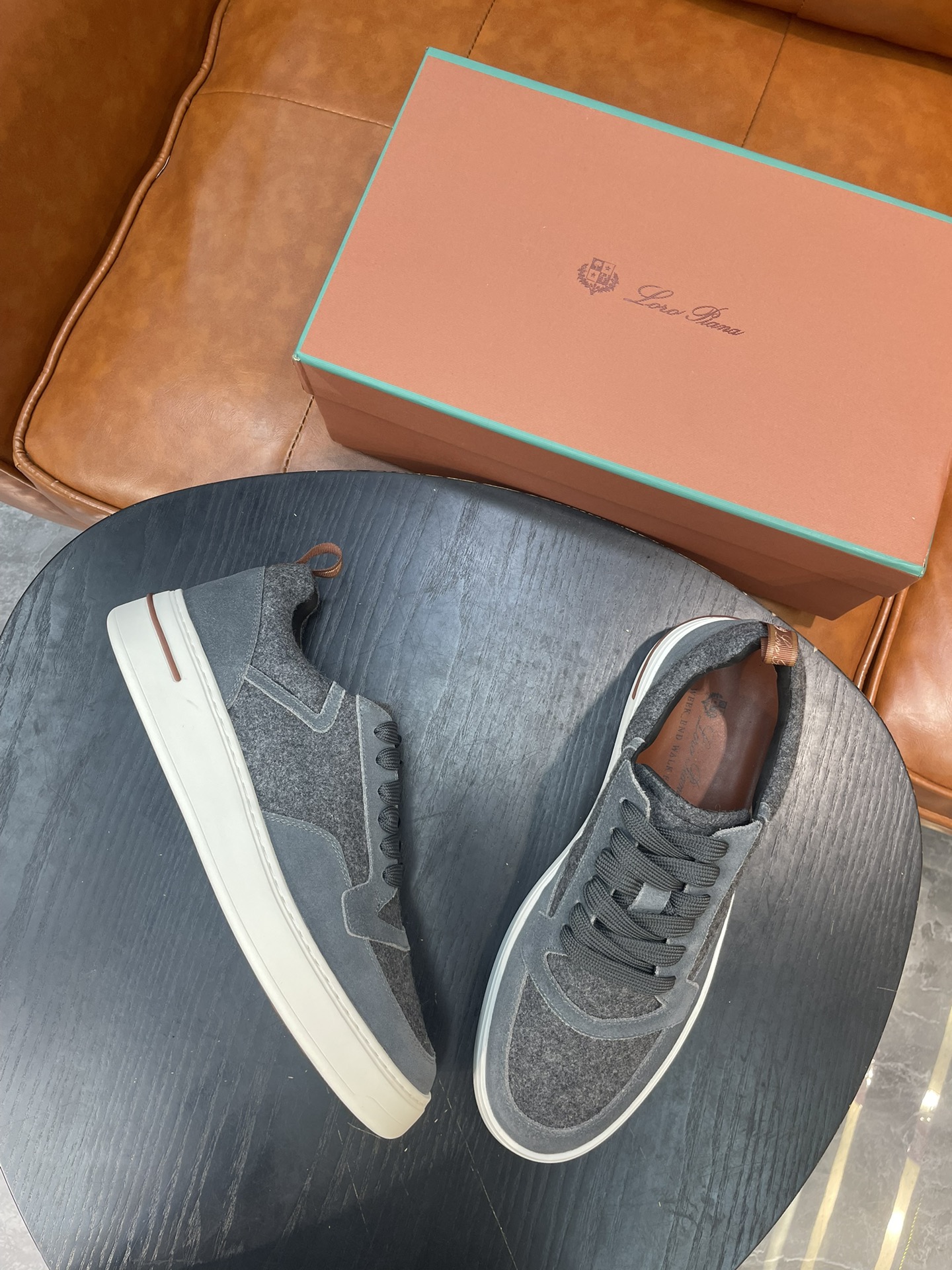 로로피아나 Loro Piana Newport Walk