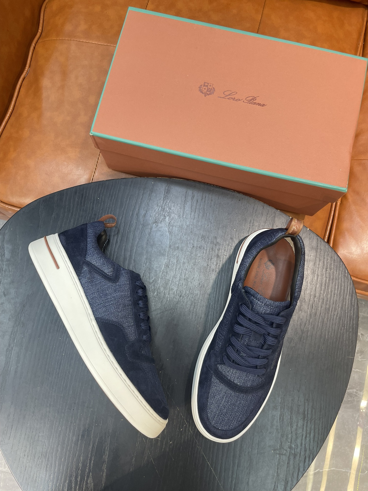 로로피아나 Loro Piana Newport Walk