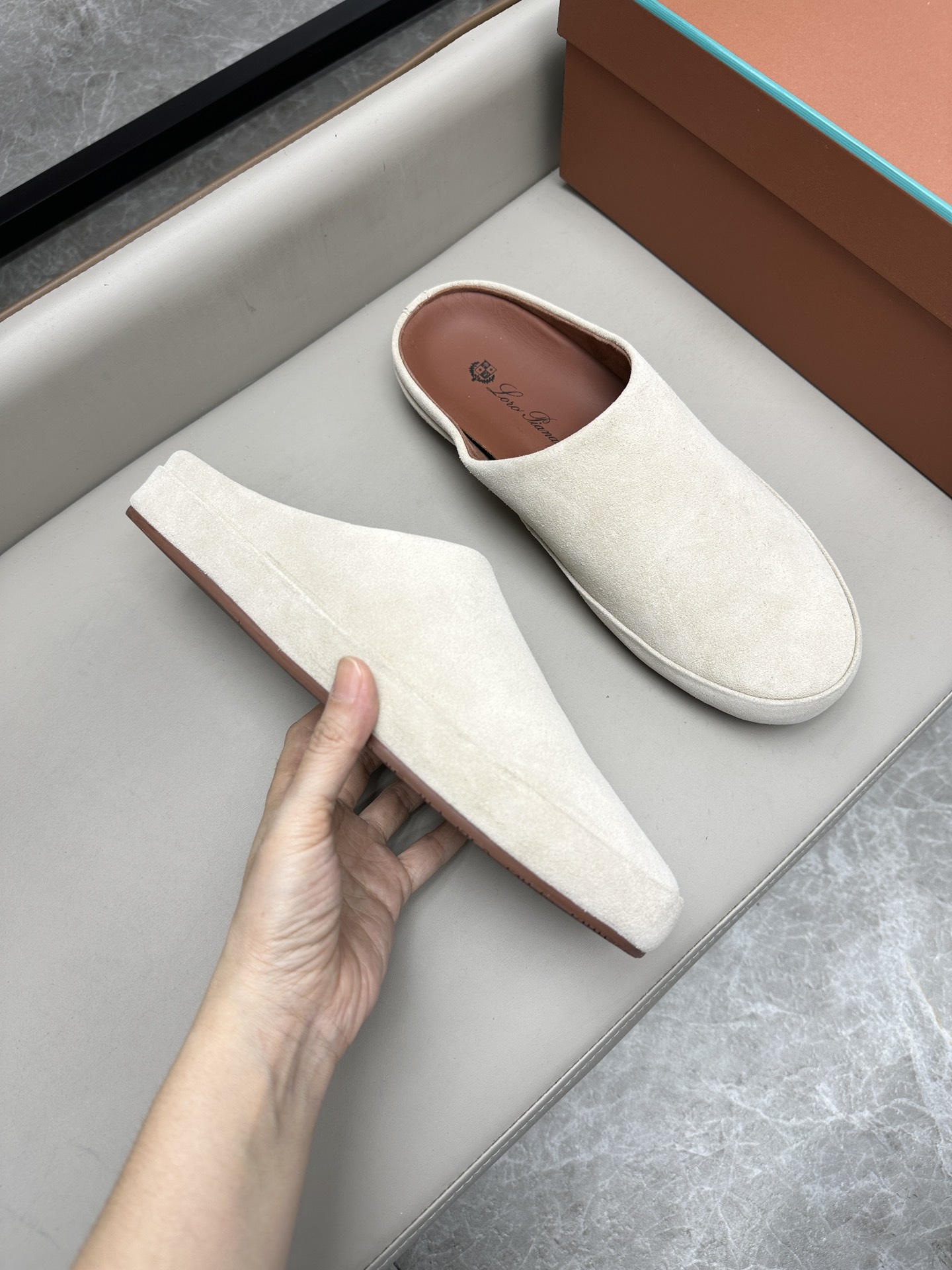 로로피아나 Loro Piana 슬리퍼