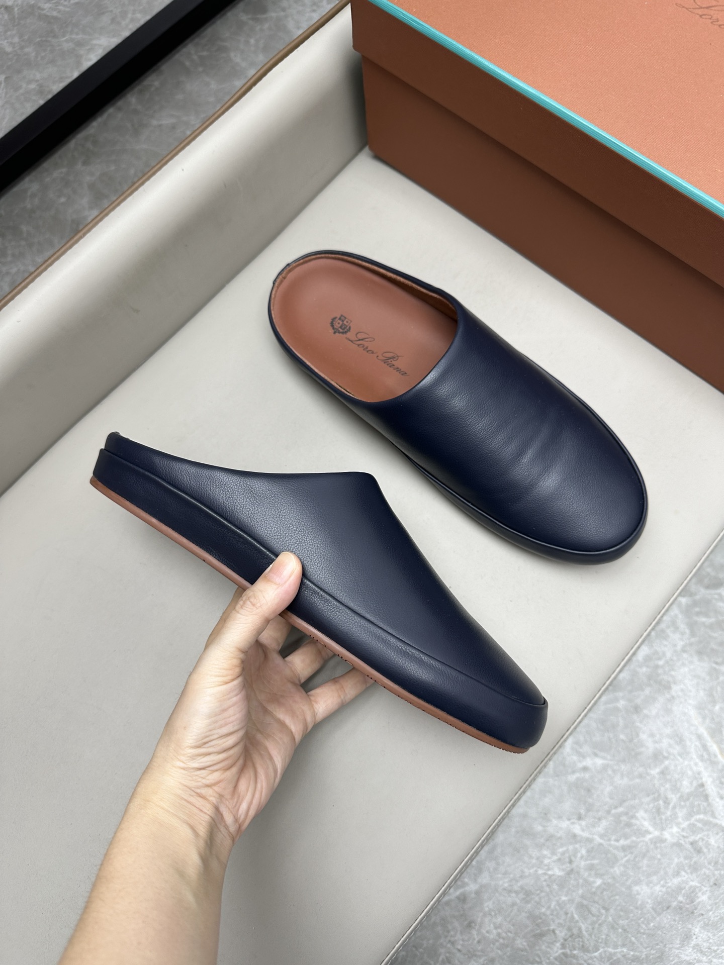 로로피아나 Loro Piana 슬리퍼