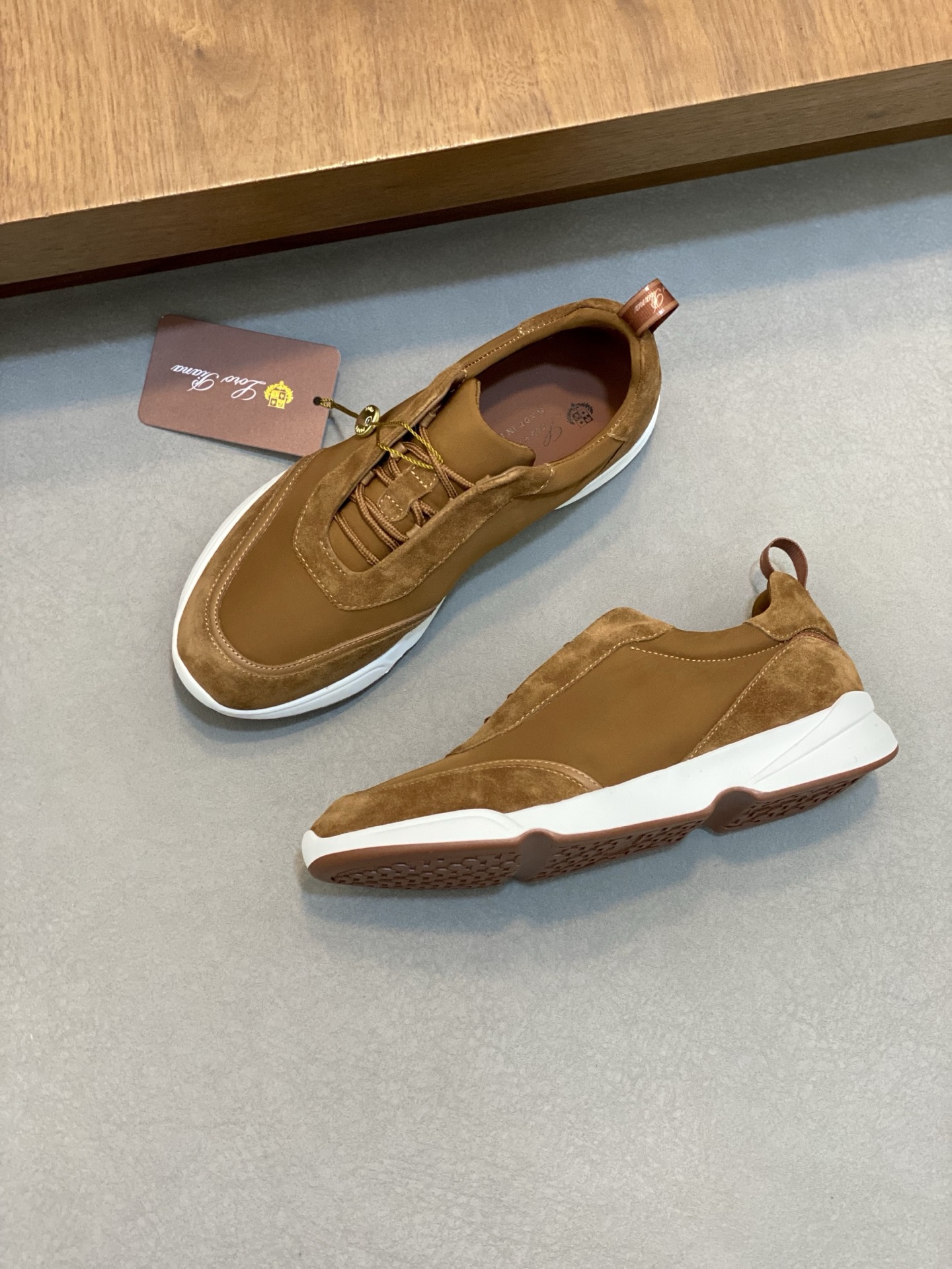 로로피아나 Loro Piana 스니커즈