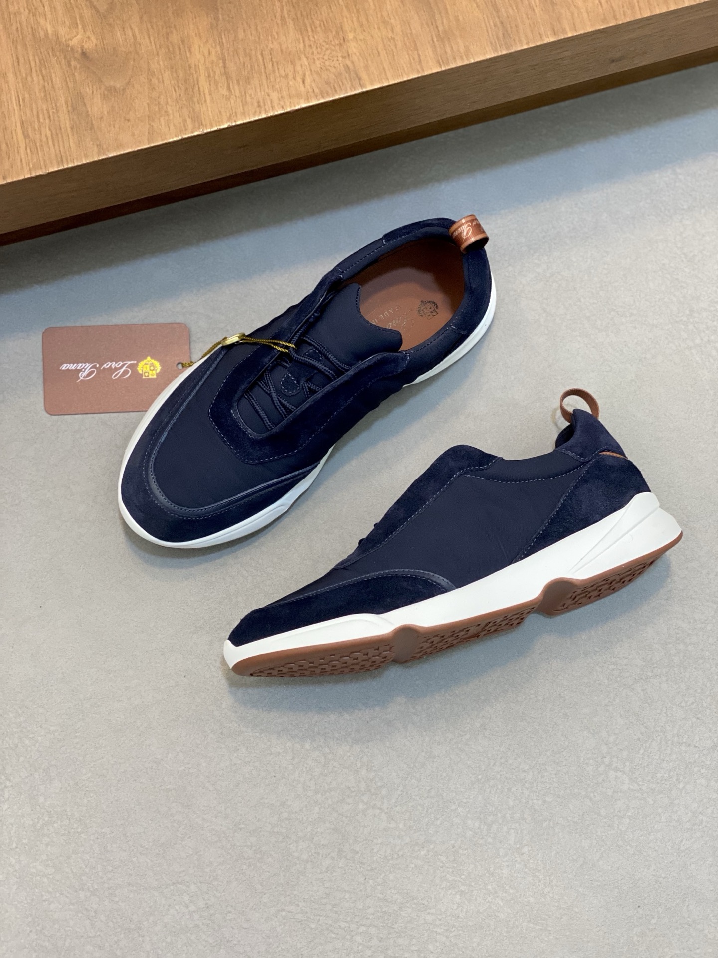 로로피아나 Loro Piana 스니커즈