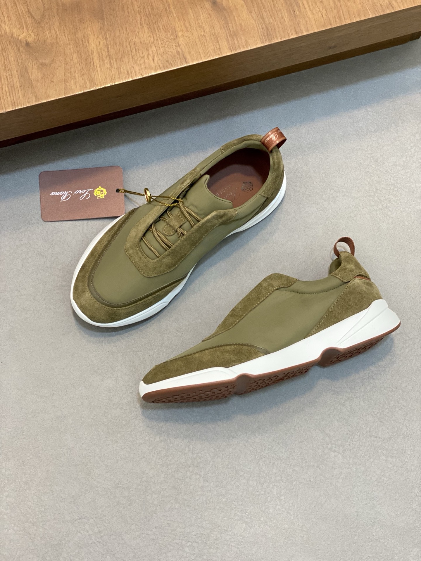 로로피아나 Loro Piana 스니커즈