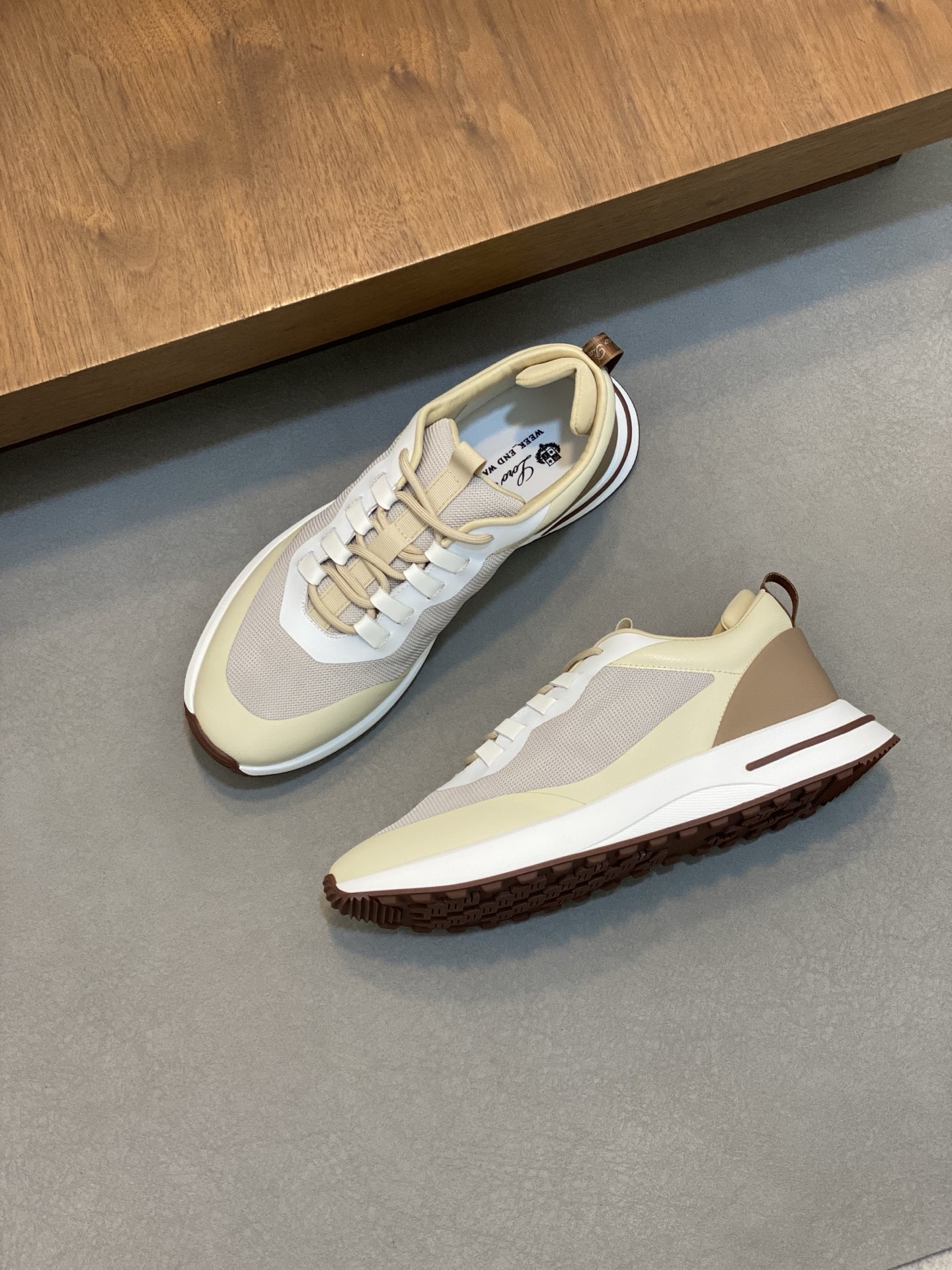 로로피아나 Loro Piana Week End Walk