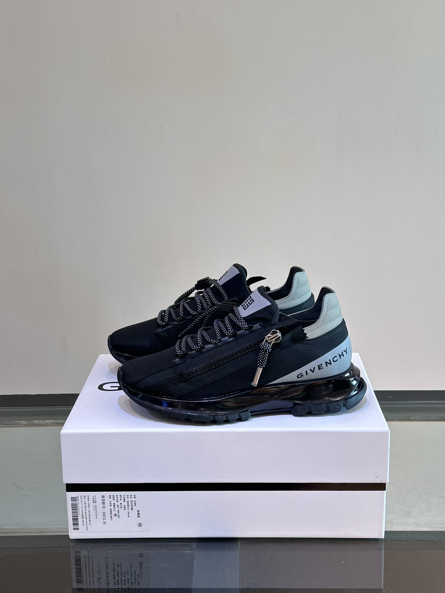 지방시 Givenchy 스니커즈