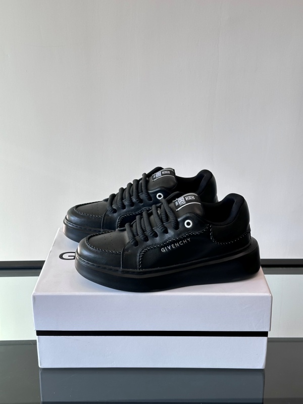 지방시 Givenchy 스니커즈