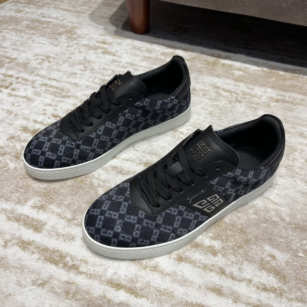 지방시 Givenchy 스니커즈