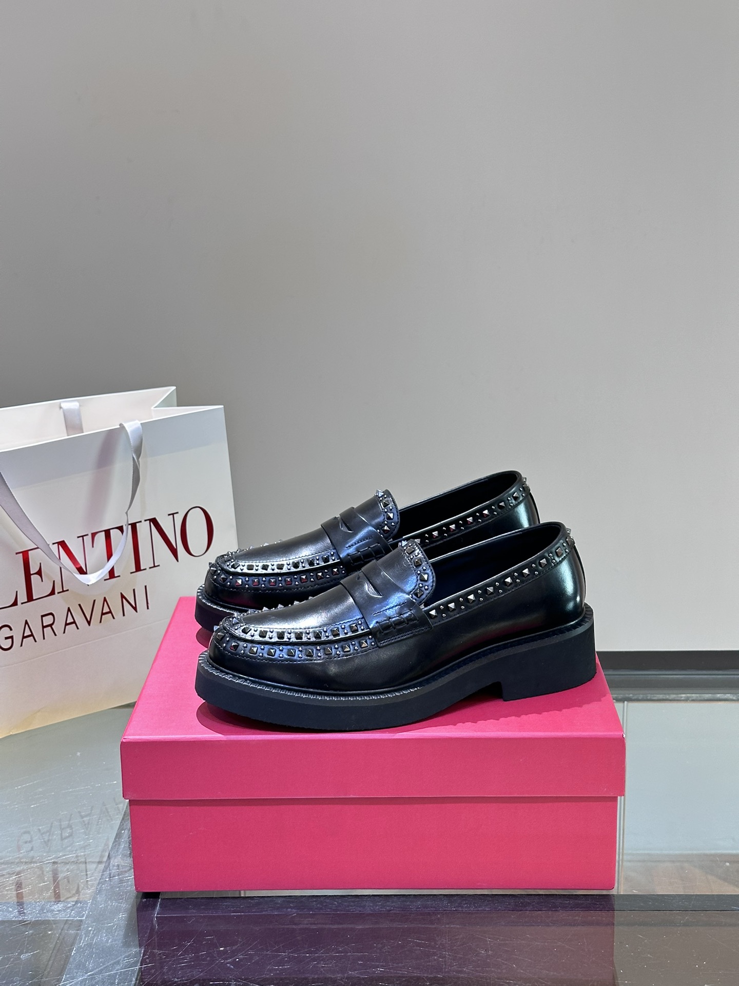발렌티노 Valentino 로퍼