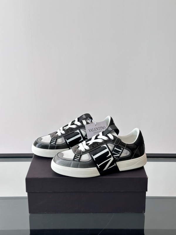 발렌티노 Valentino 스니커즈