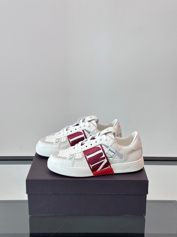 발렌티노 Valentino 스니커즈