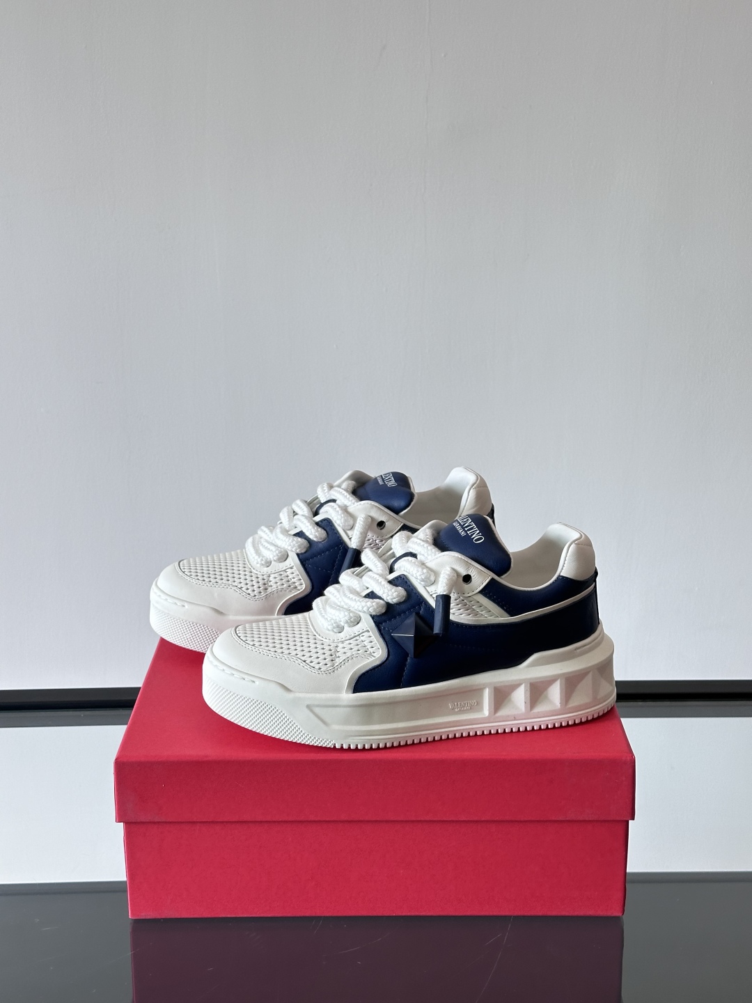 발렌티노 Valentino 스니커즈