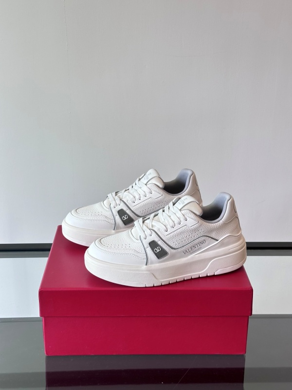 발렌티노 Valentino 스니커즈