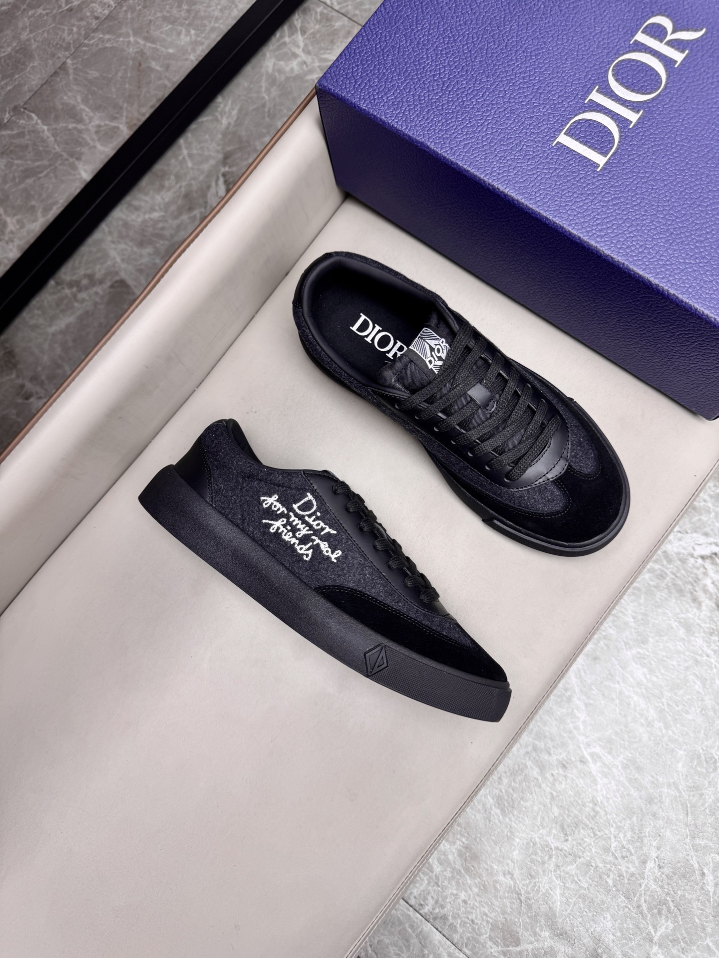 디올 Dior 스니커즈