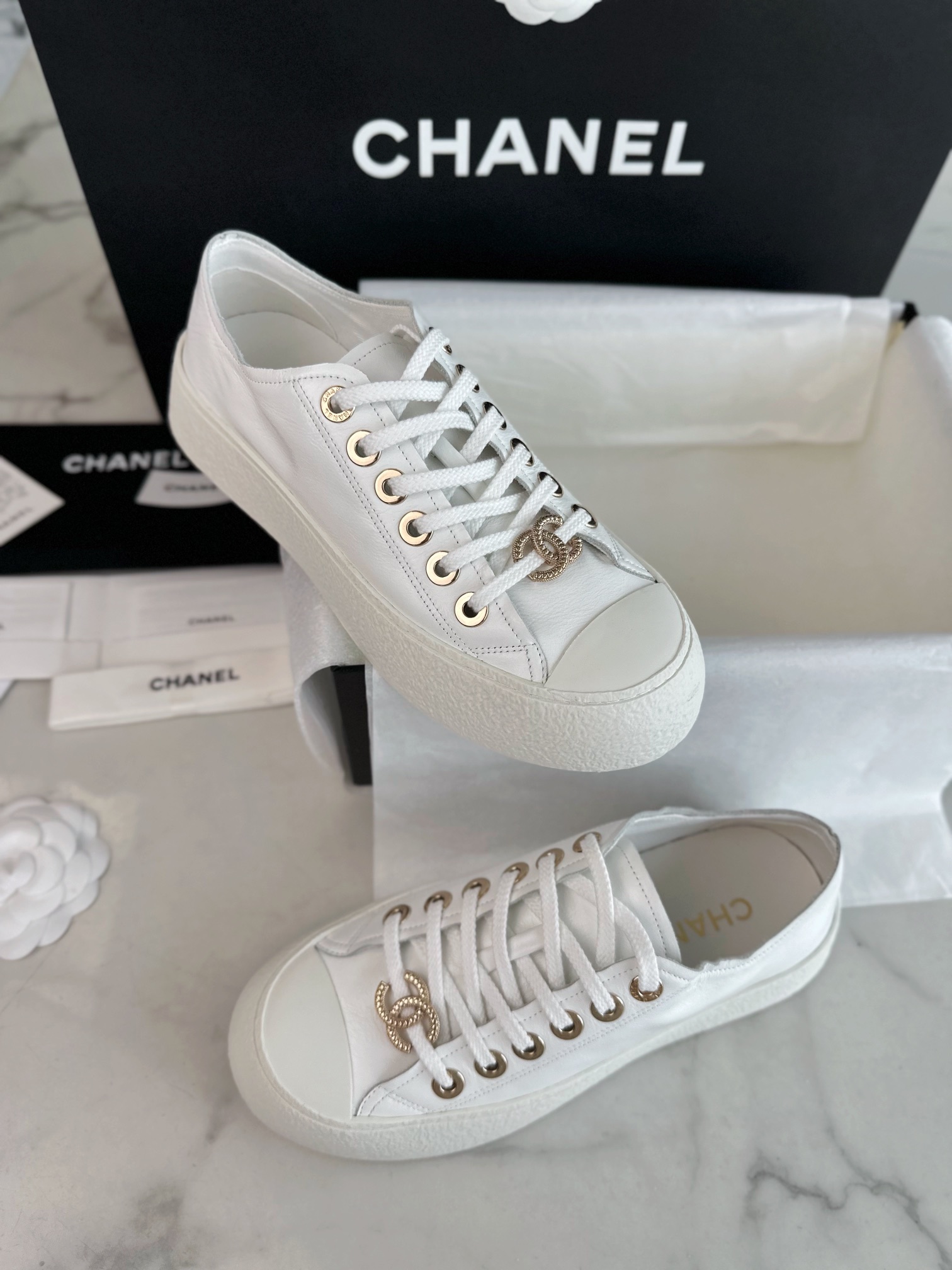 샤넬 CHANEL 스니커즈