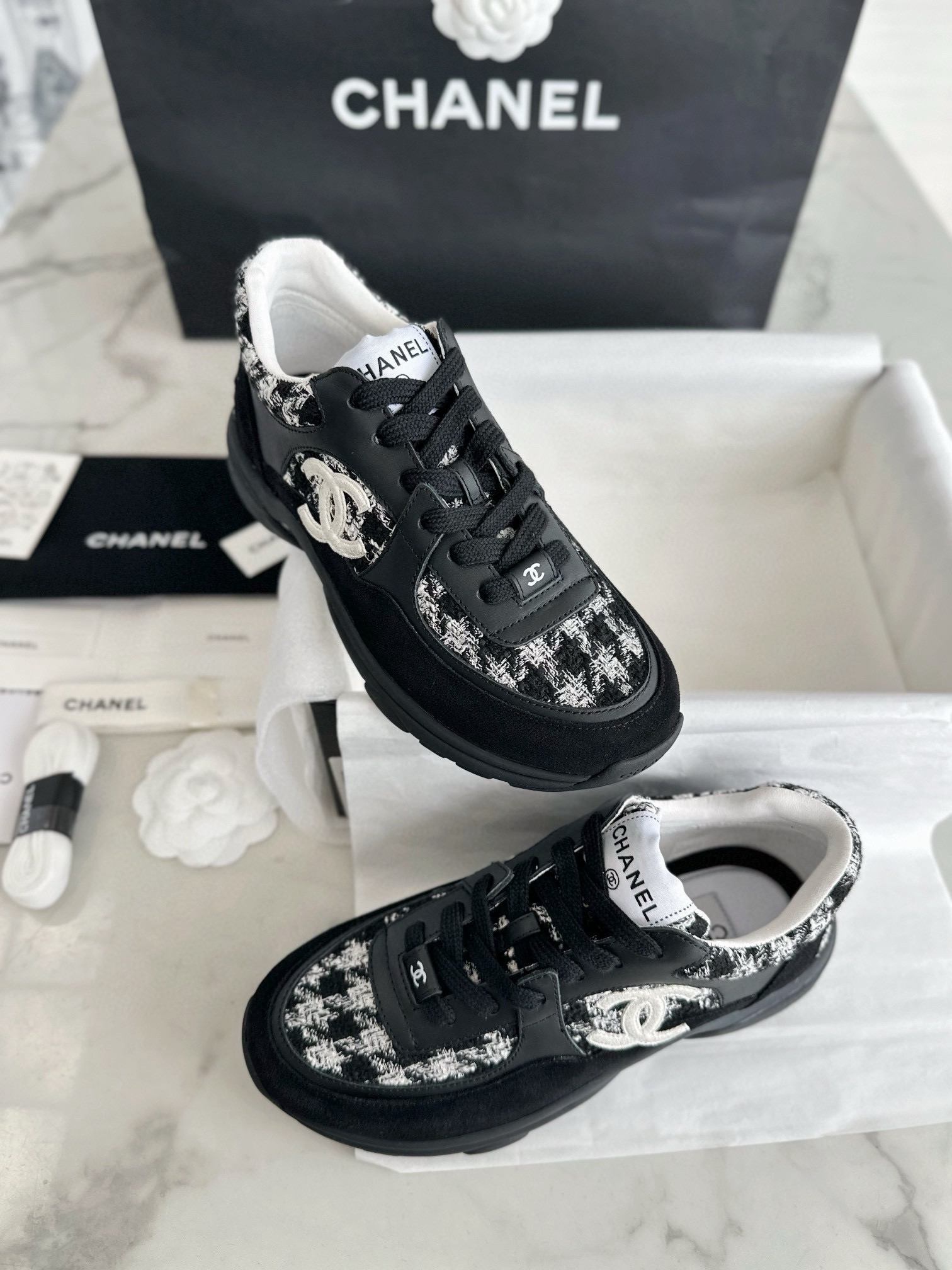샤넬 CHANEL 스니커즈