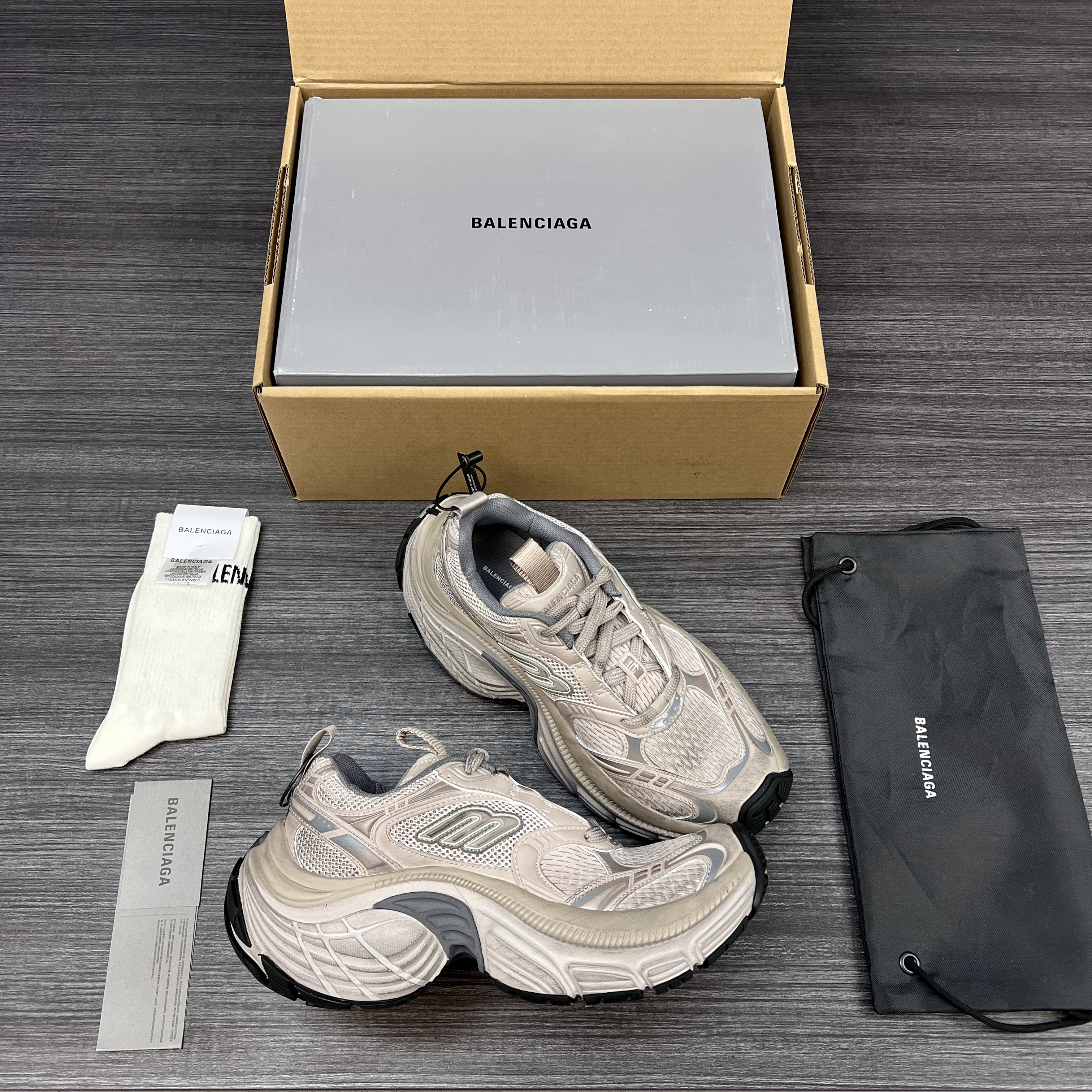 순원 발렌시아가 6XL 스니커즈