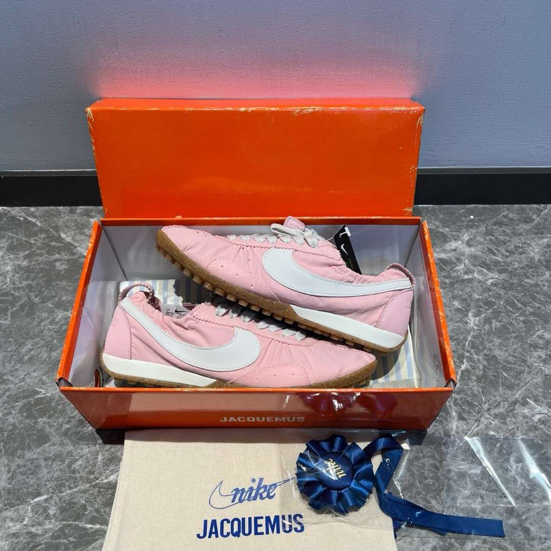 나이키 x 자크뮈스 문 슈 SP