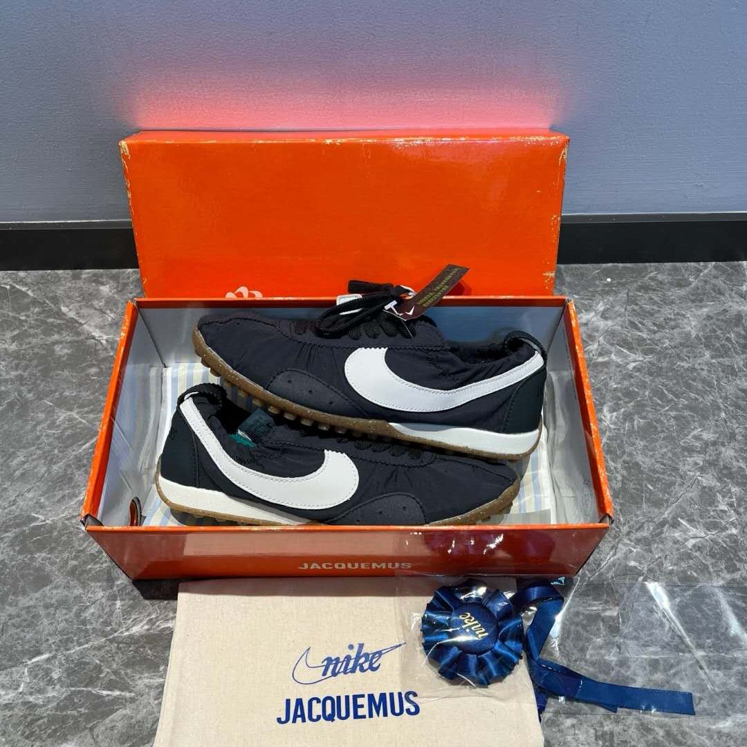 나이키 x 자크뮈스 문 슈 SP 오프 누아르 캐시미어 HV8547-001