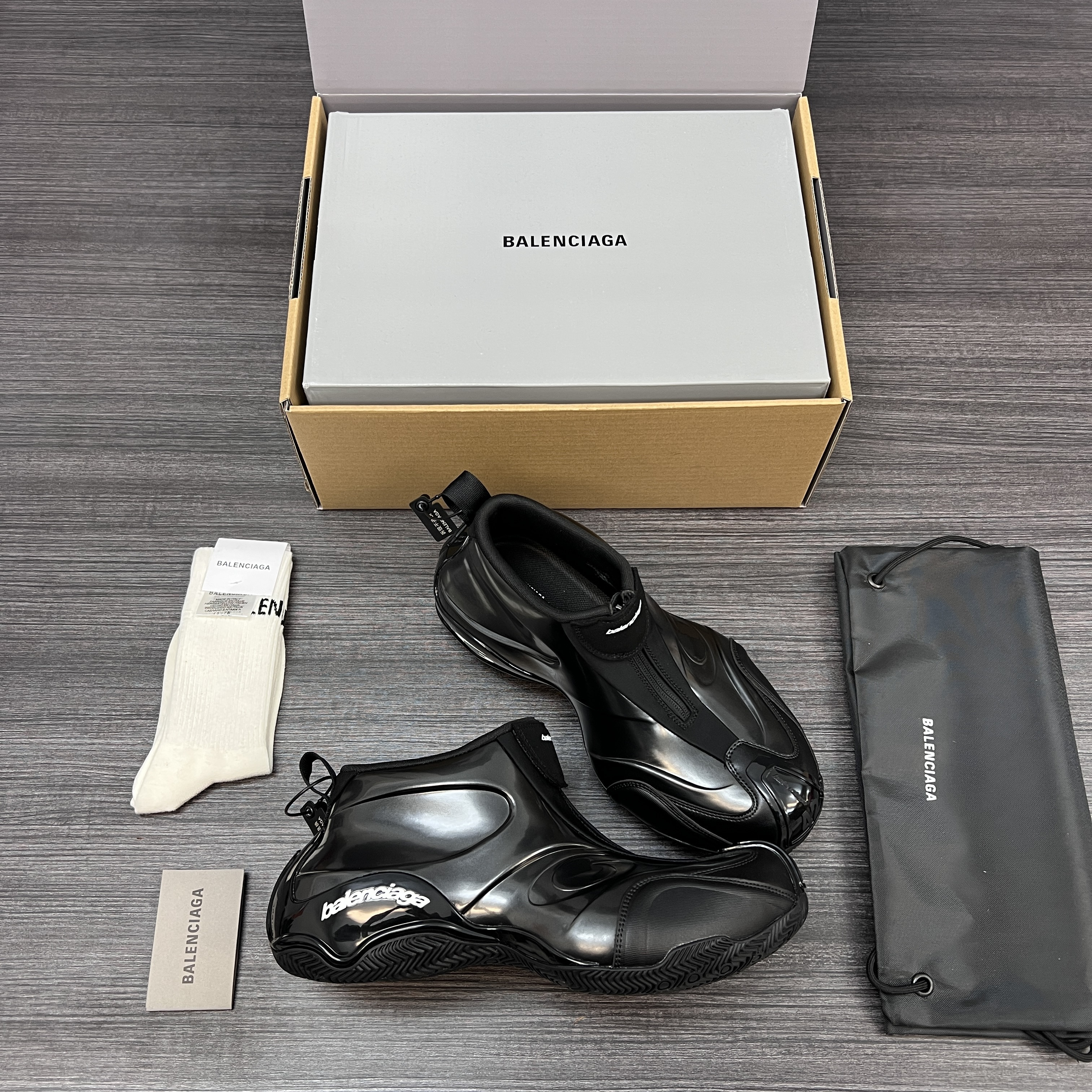 발렌시아가 바스켓볼 스니커즈 블랙