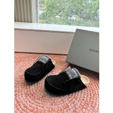 발렌시아가 덤보 뮬 블랙 852708WCB421000